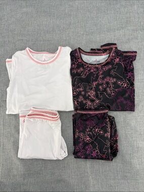 Cuddl Duds Comfortech Stretch Poly Girls Small Set Of 2 Top and Bottom